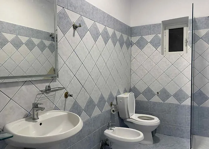 Shehu Apartment *